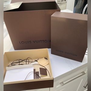 Louis Vuitton 2 boxes 1. box for large purse 2. carry box w/dust bags -Original
